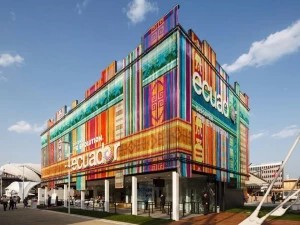 Kriskadecor Проволочная ткань и металлизированная ткань для фасада