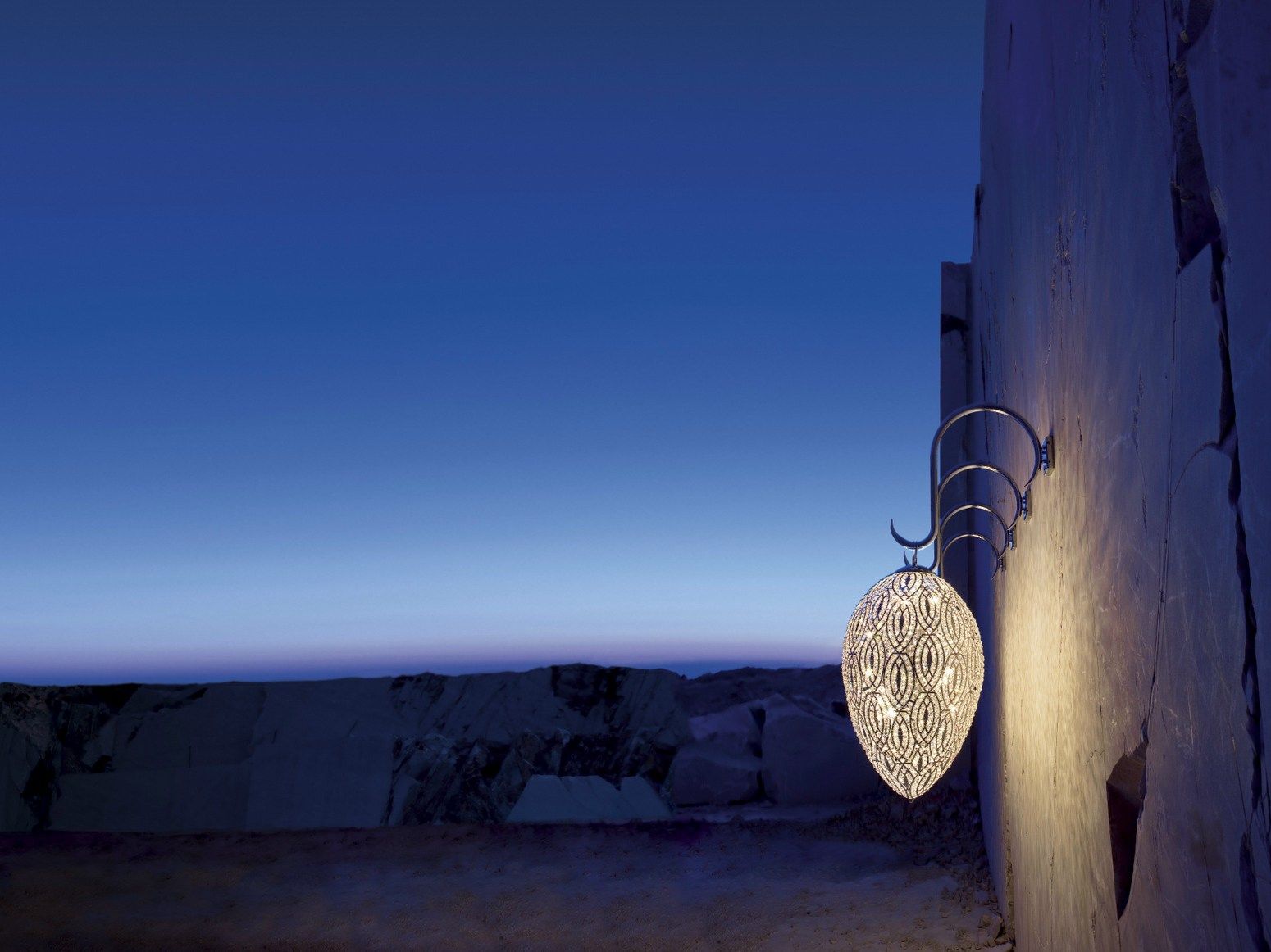 Аппликация с фиксированным рычагом с кристаллами Vgnewtrend Arabesque ARCH-00022186