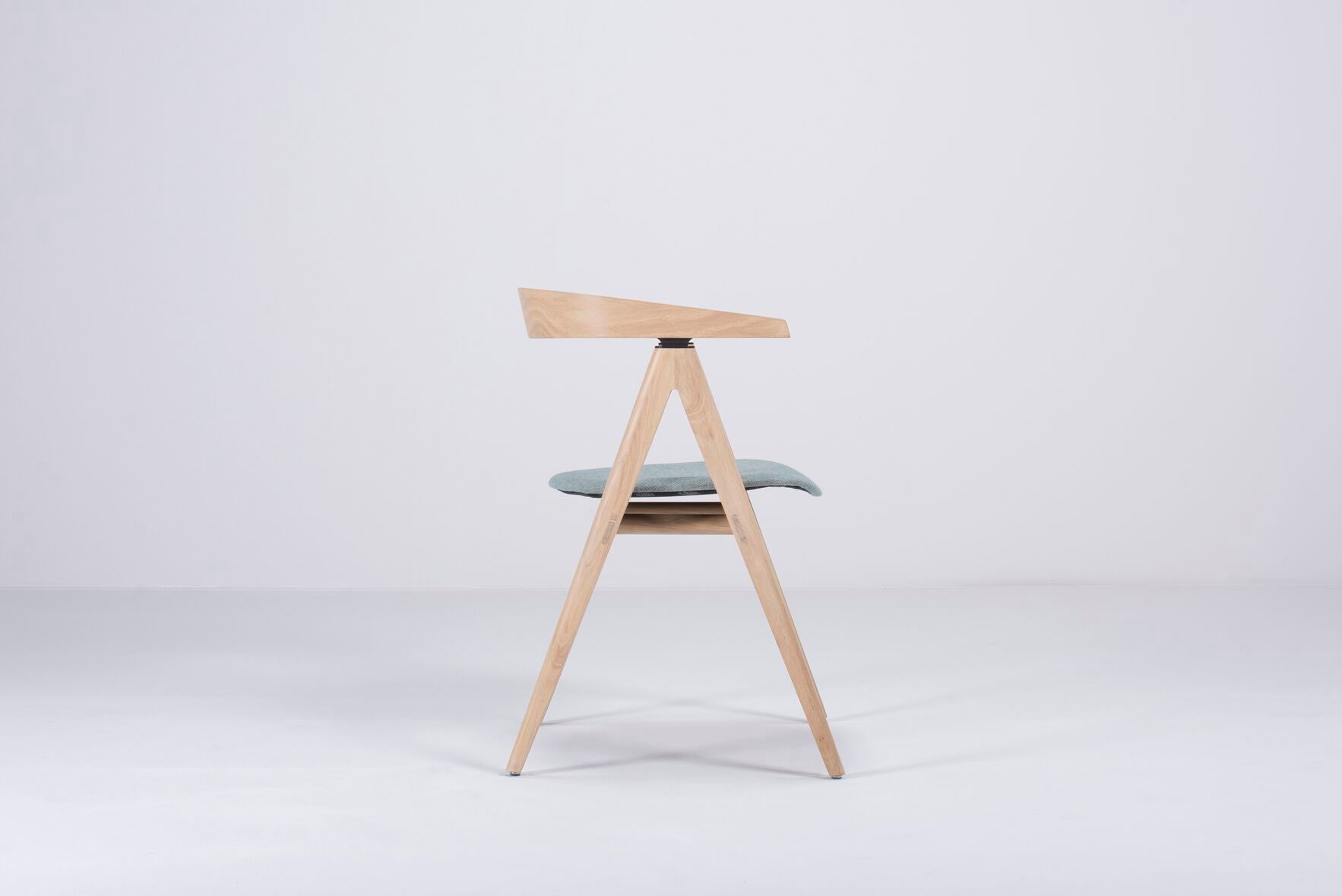 Мягкий стул с открытой спинкой Gazzda Ava ARCH-00071806 - Вид №24