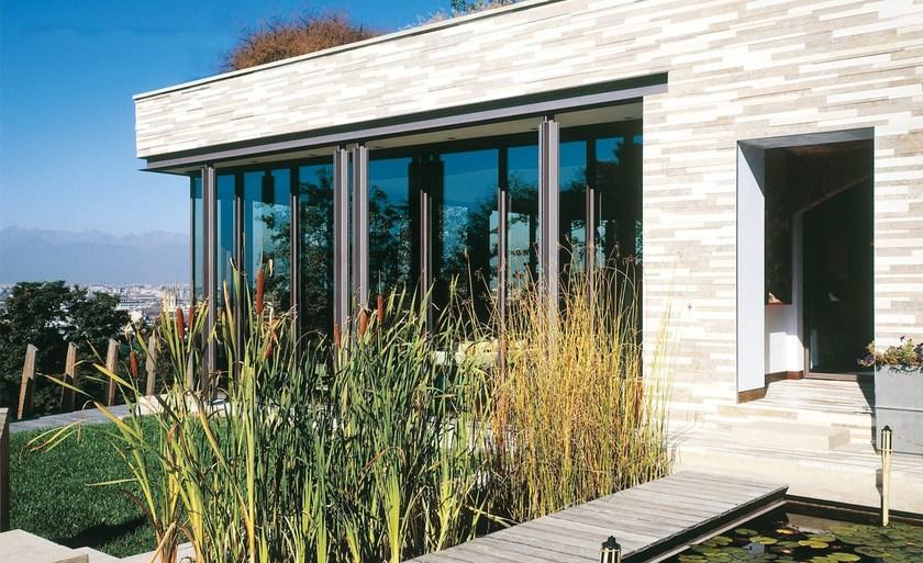 Capoferri Serramenti Поворотное окно с термическим разделением в металле sun-id-1428100 - Вид №2