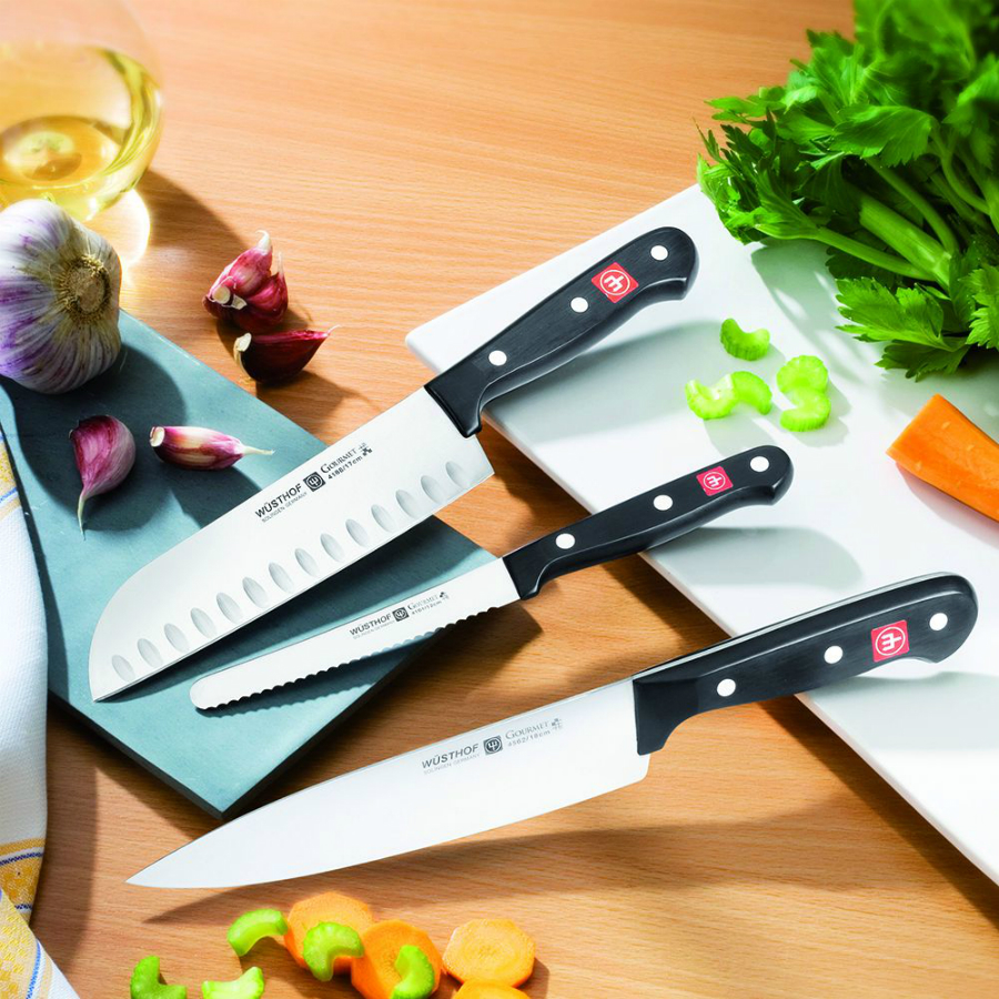 Набор кухонных ножей Gourmet: 4 шт., мусат, ножницы, на светлой деревянной подставке WUESTHOF W98672 - Вид №1