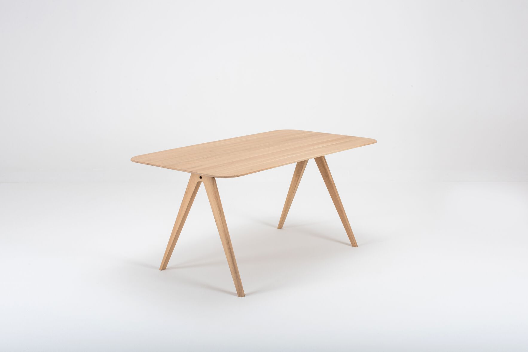 Прямоугольный дубовый стол Gazzda Ava ARCH-00093703 - Вид №7