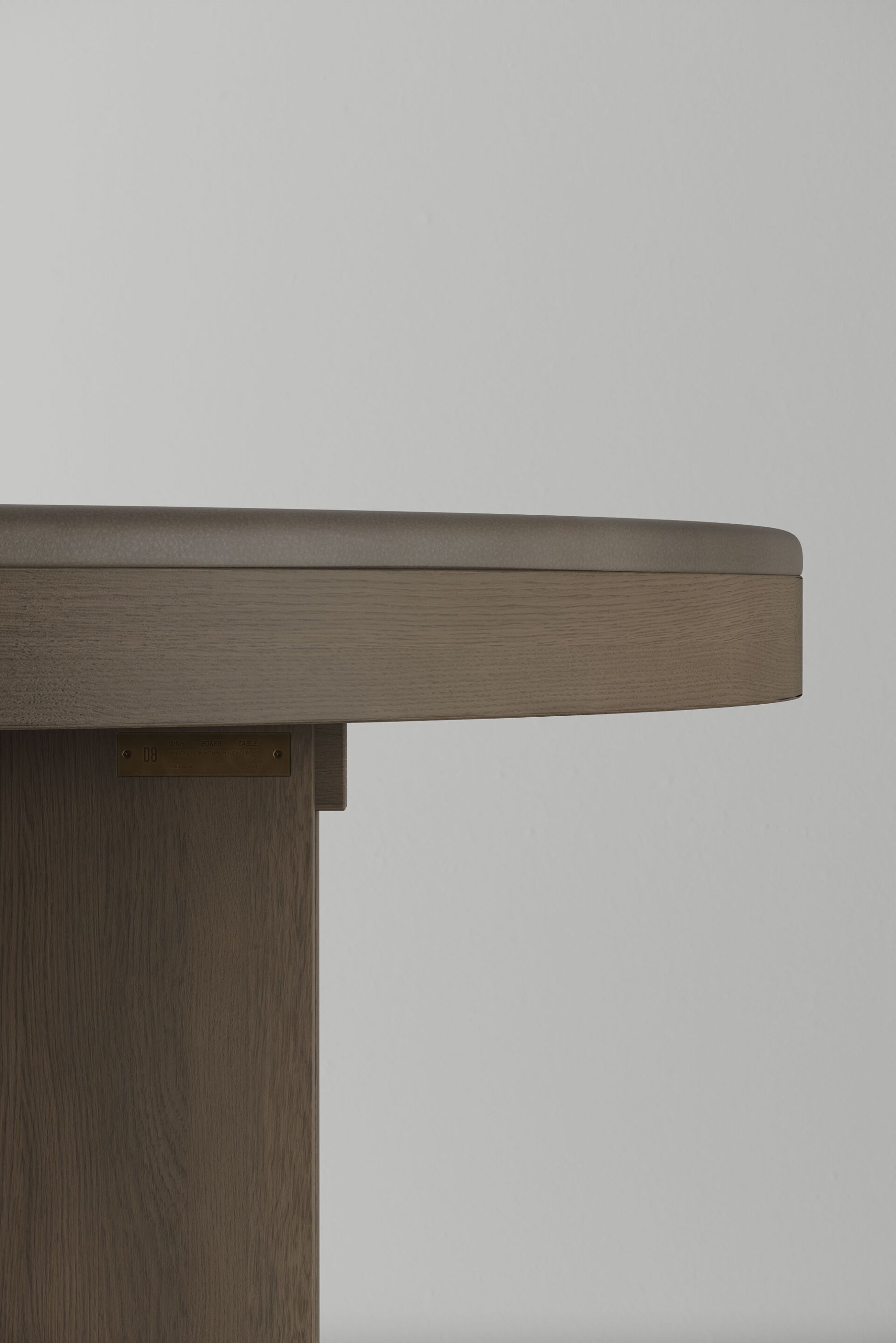 Круглый стол для покера из дерева и кожи District Eight Dinh ARCH-00042011 - Вид №8