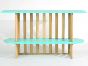 Книжный шкаф из массива дерева с двумя полками