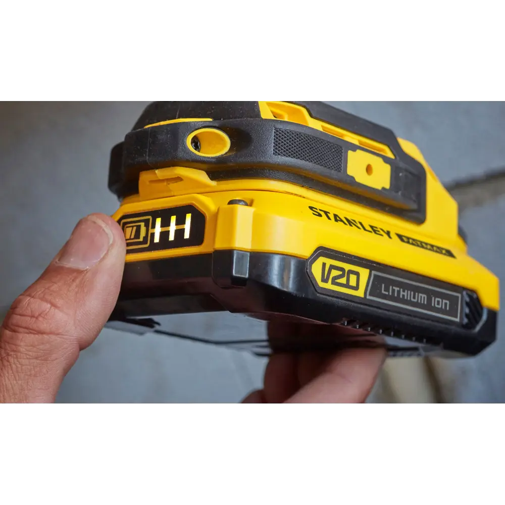 Дрель-шуруповерт аккумуляторная ударная Stanley Fatmax SCD711C2K, 18 В Li-ion 2x1.5 Ач STLM-2197938 - Вид №3