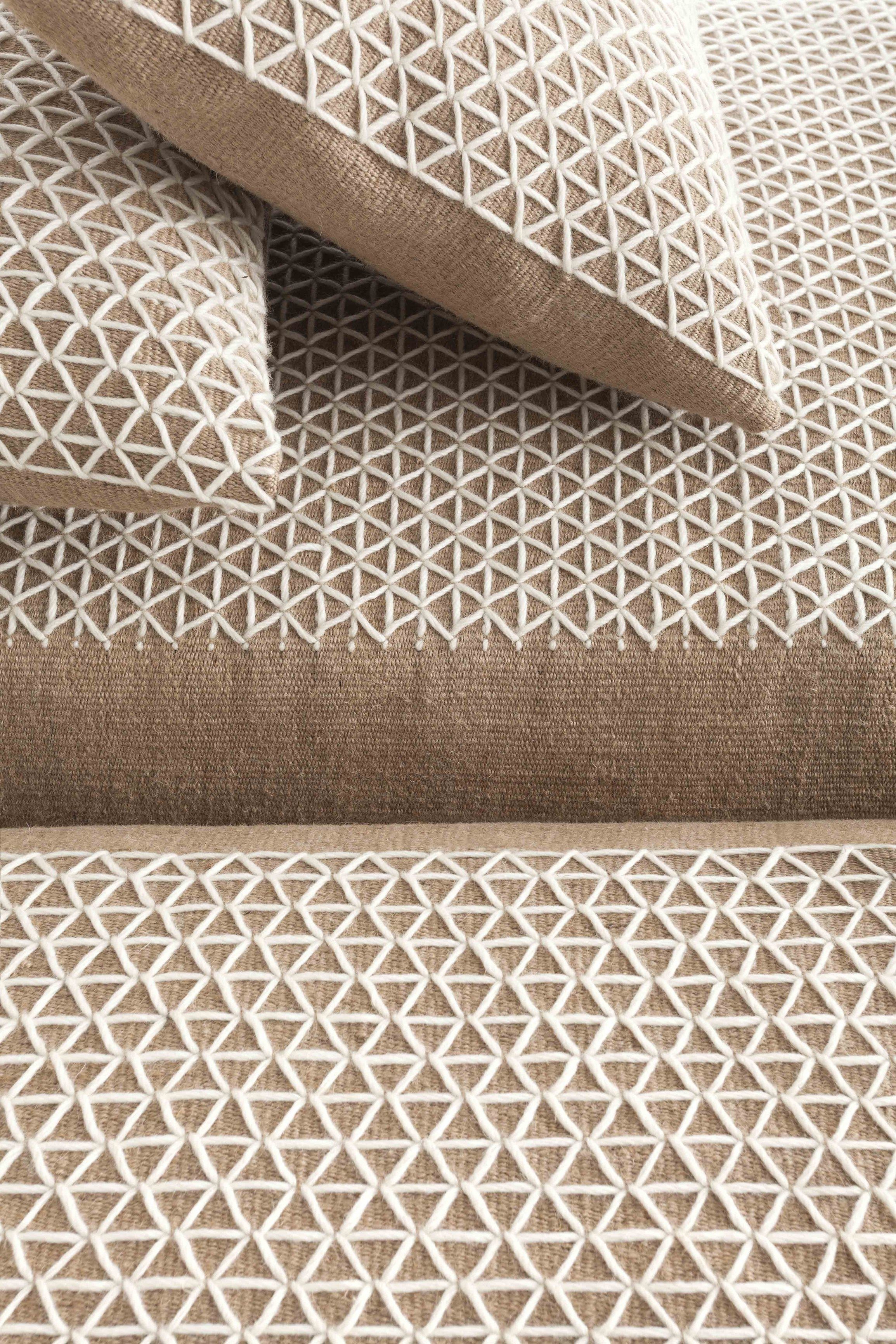 Квадратная подушка из мешковины GAN Raw ARCH-00009079 - Вид №18