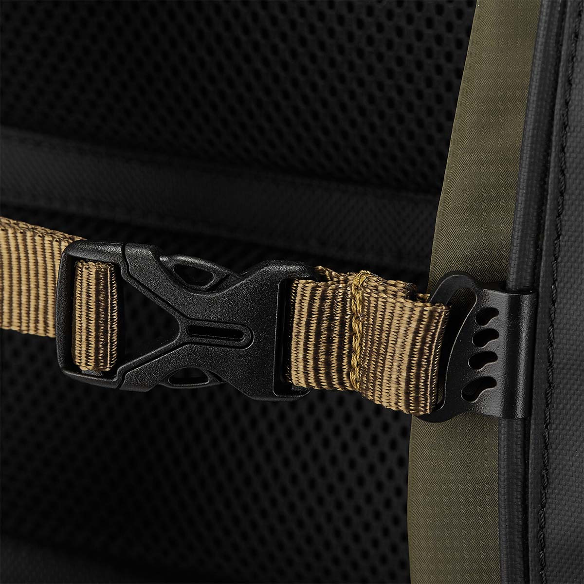 HCOM05/163-01 Рюкзак HCOM05 Rail Backpack 15,6 RFID Hedgren Commute  - Вид №8