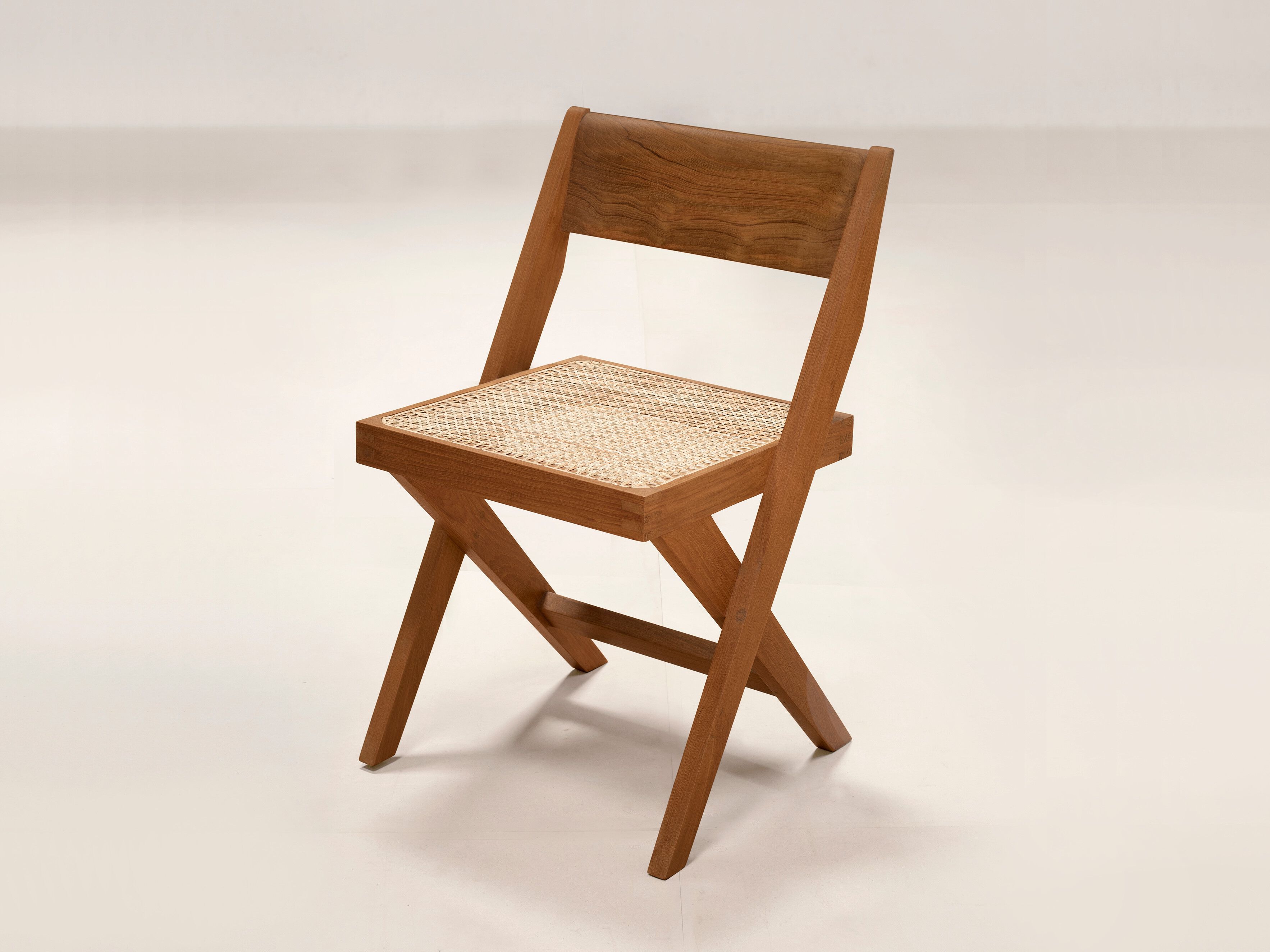 Стул из тикового дерева Phantom Hands проект "Чандигарх" ARCH-00099147