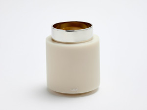 Держатель зубной щетки из смолы