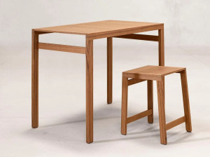 Прямоугольный стол из тикового дерева