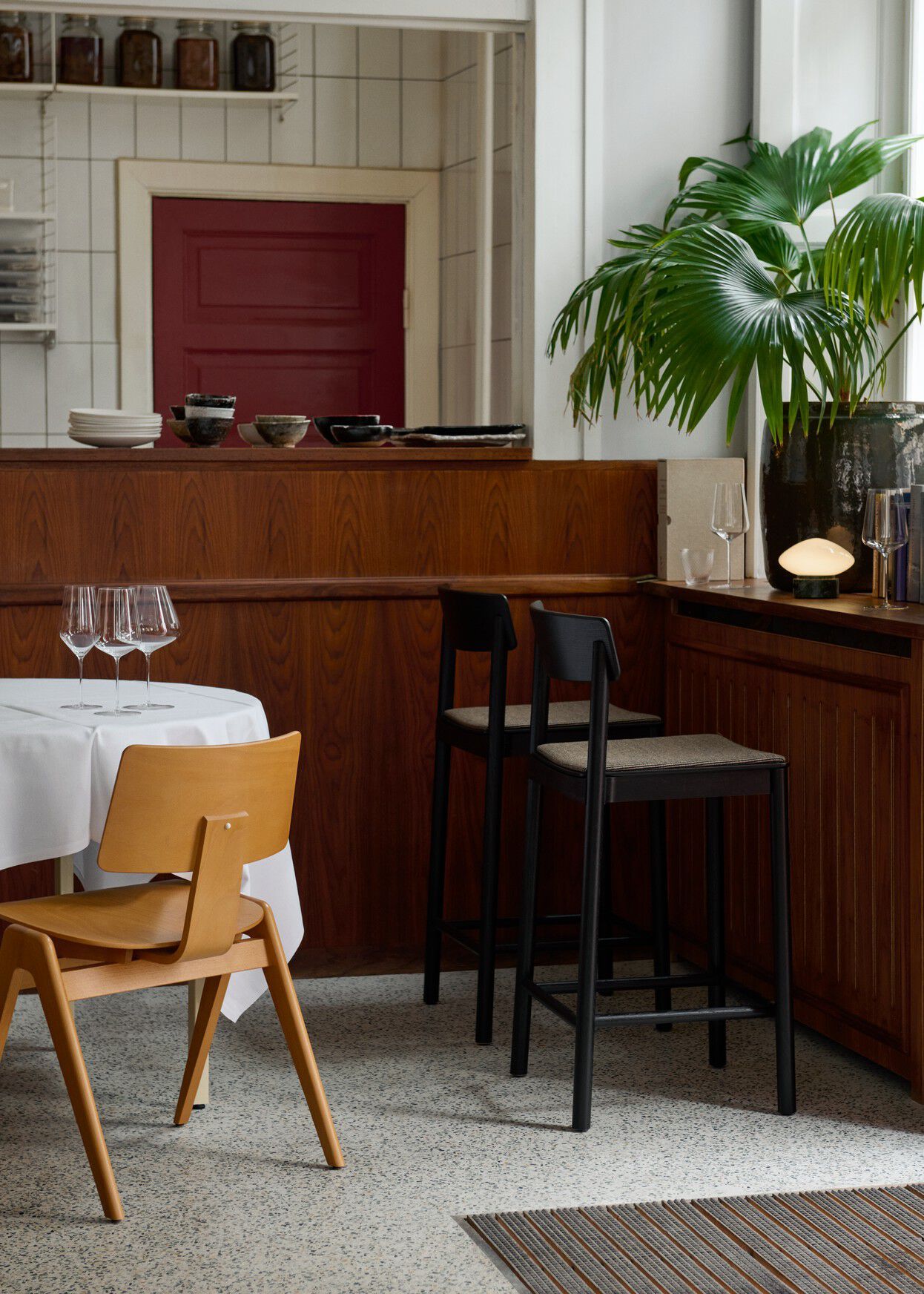 Твердый деревянный кухонный стул с мягким сиденьем &Tradition Betty ARCH-00117131 - Вид №14