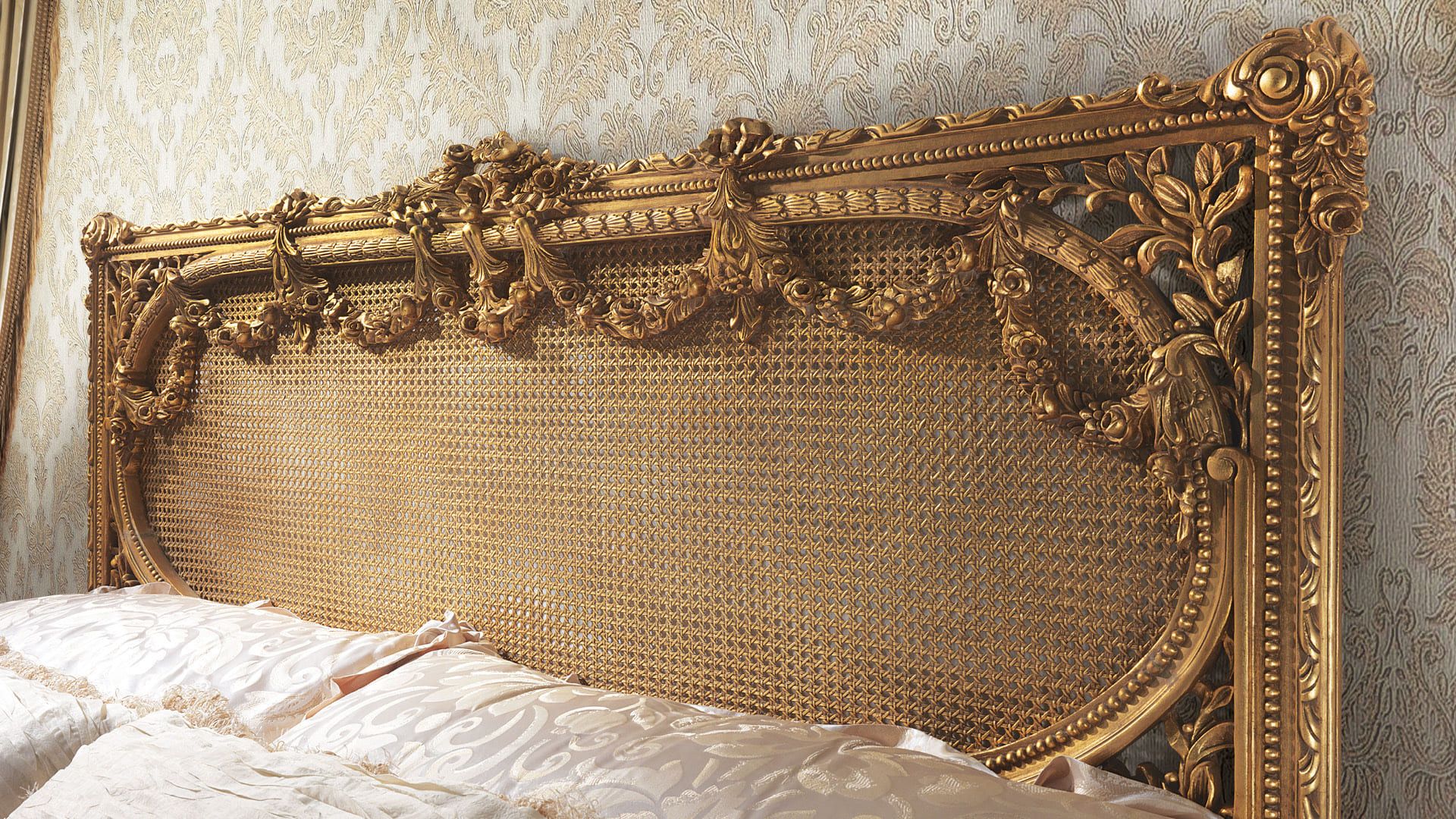 Резная кровать с Венской соломой ANGELO CAPPELLINI New Classic Interiors ARCH-00144215 - Вид №3