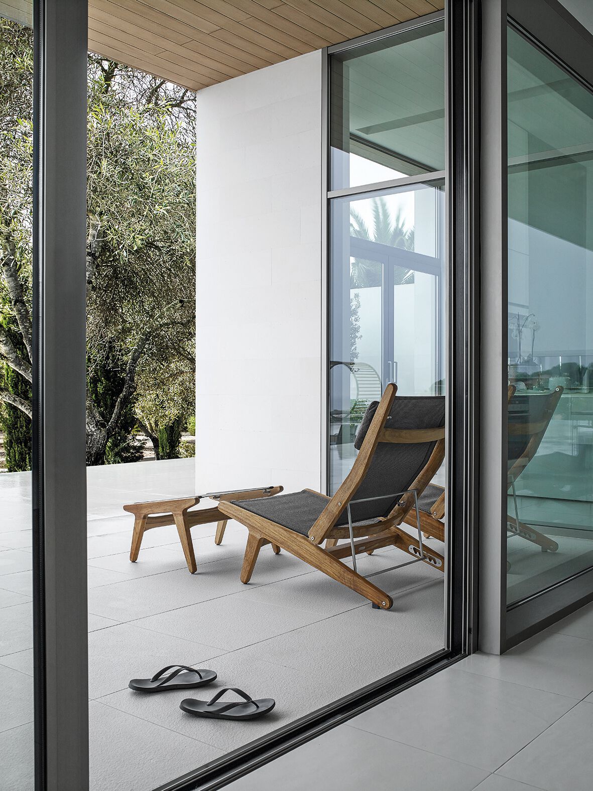 Кресло для отдыха с откидной спинкой из ткани Gloster ARCH-00140755 - Вид №5