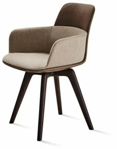 Molteni & C. Мягкое кресло с подлокотниками