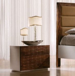 Тумбочка  TESSAROLO 942