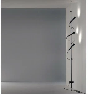 Martinelli Luce Лампа протянута между потолком и полом с регулируемым светом Colibrì 2292/ne