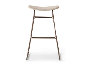 Высокий стул из ткани