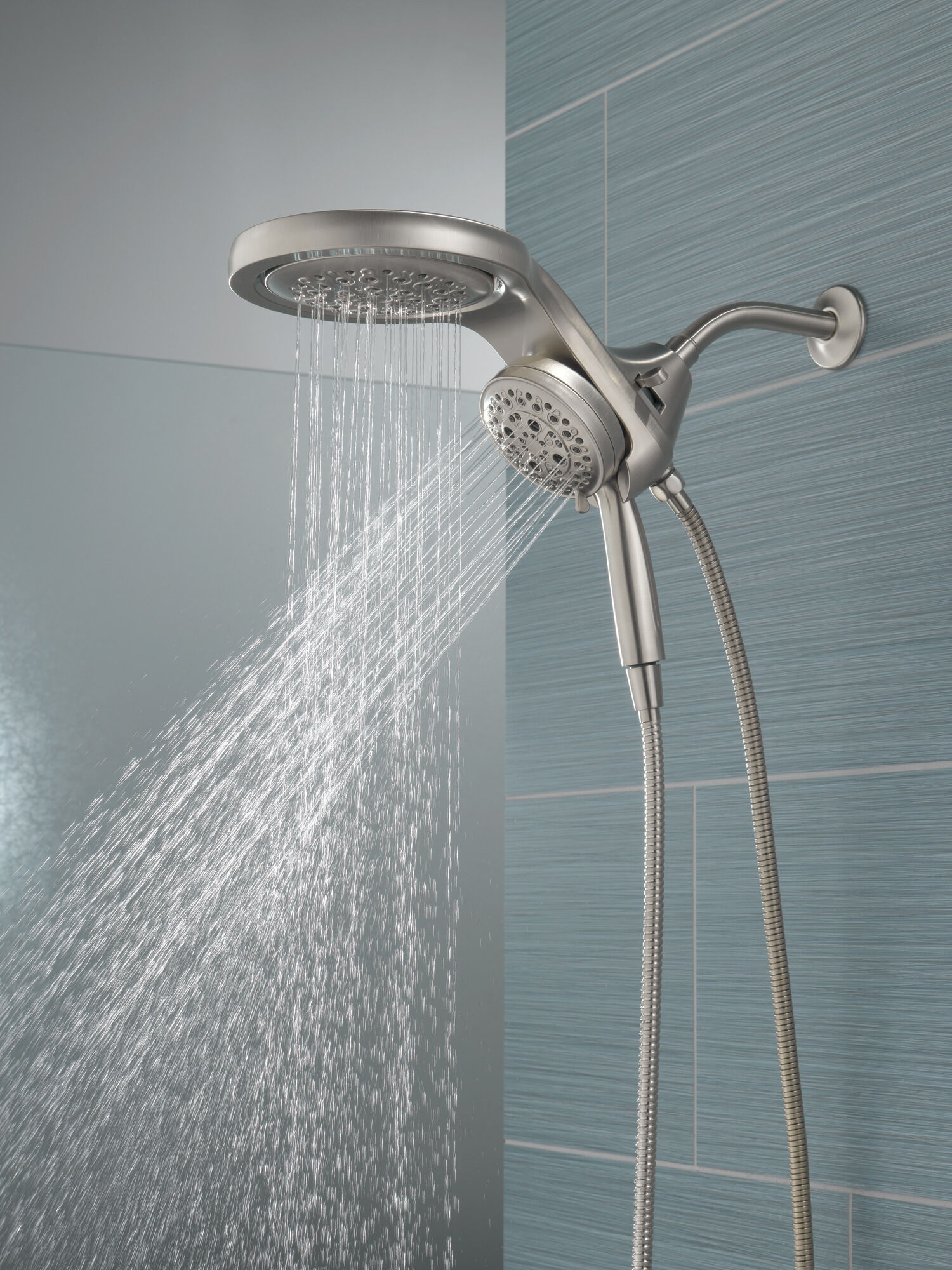 58680-SS HydroRain® H2Okinetic® 5-регулировочная душевая лейка два в одном Delta Faucet Universal Showering Нержавеющая сталь  - Вид №17