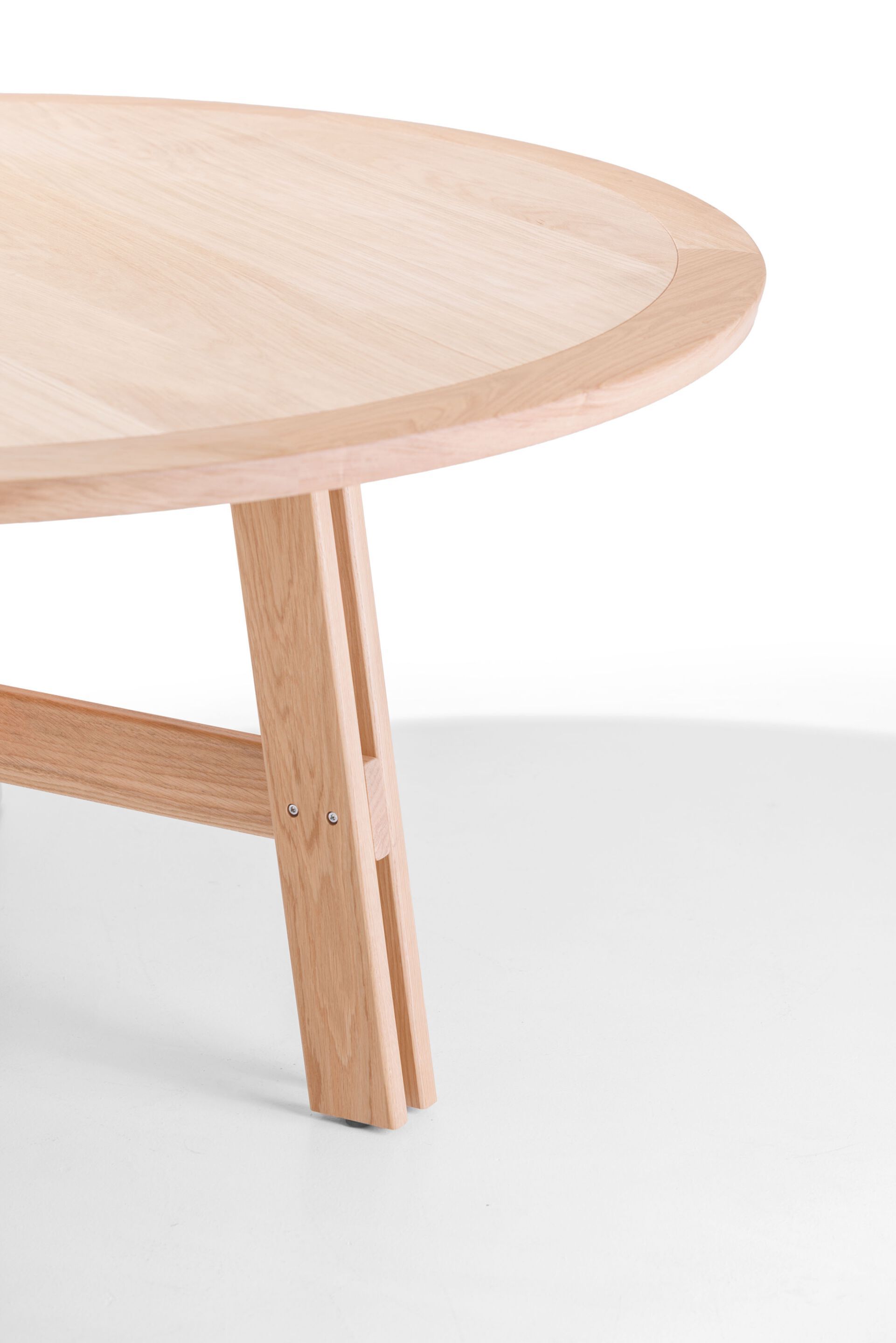 Круглый обеденный стол из массива дерева True Design ZUEL ARCH-00065887 - Вид №11