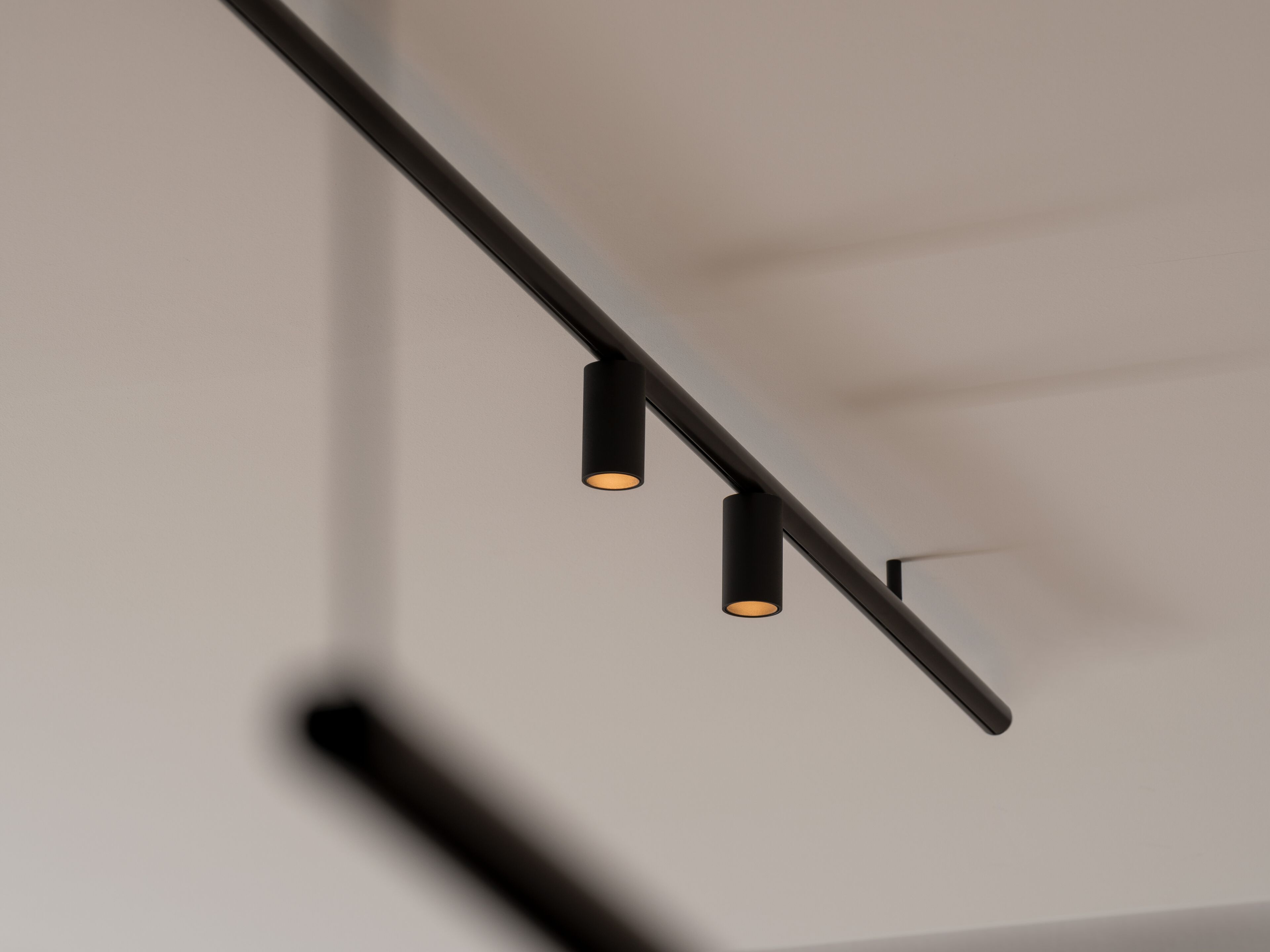 Затемняемый прожектор на светодиодных кабелях Vibia Circus ARCH-00036096 - Вид №2