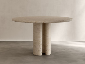 Круглый обеденный стол из натурального камня