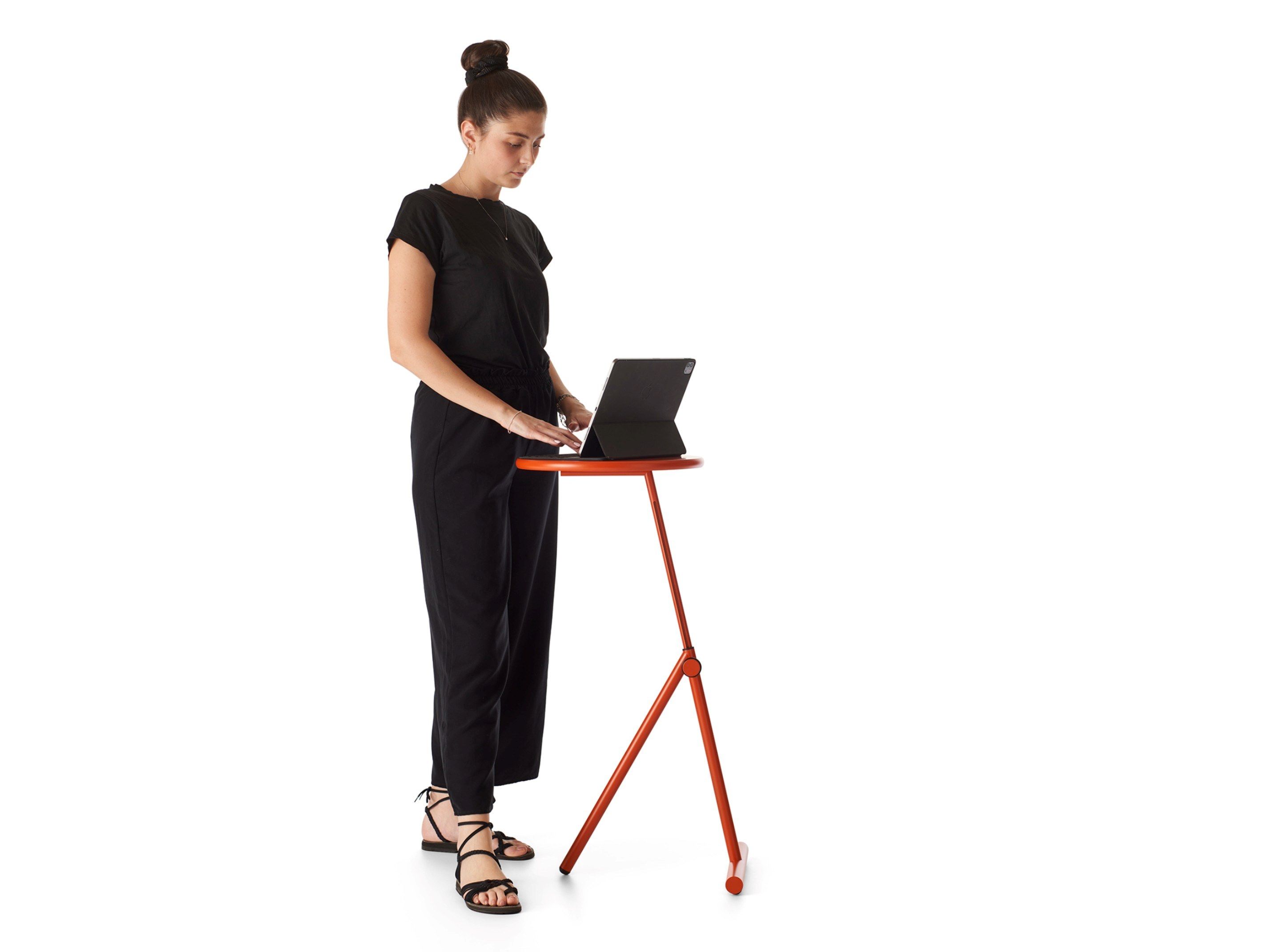 Регулируемый по высоте круглый журнальный столик с колесами Opinion Ciatti KOJI ARCH-00052625 - Вид №9