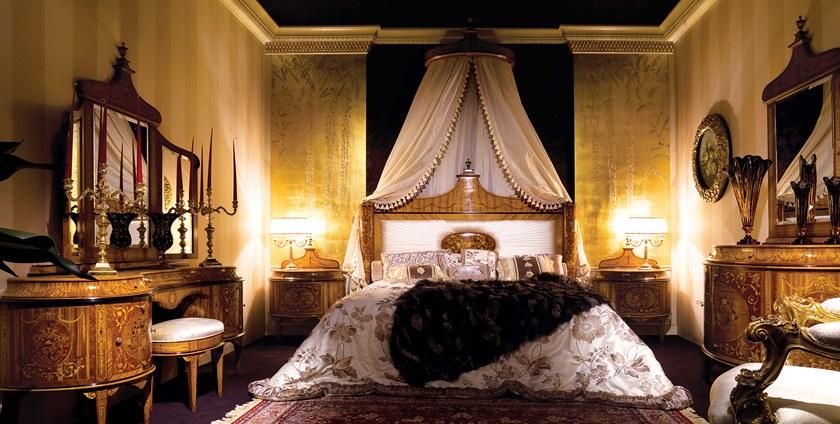 Bellotti Ezio Кровать из мягкой ткани с тафтинговым изголовьем Stile maggiolini 3457 - Вид №1