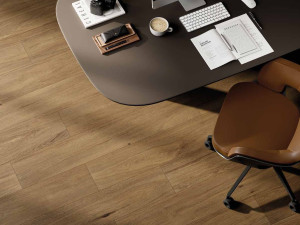 Фарфоровый пол / облицовка под дерево