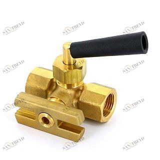 Кран ВВ трехходовой 1/2" RM для манометров, с фланцем WATTS 10009481