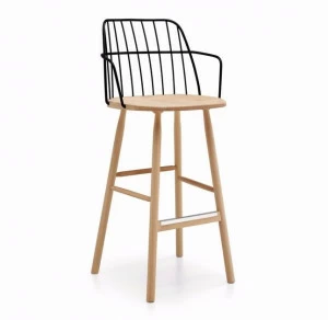 Midj Высокий табурет из стали и дерева с подлокотниками Strike