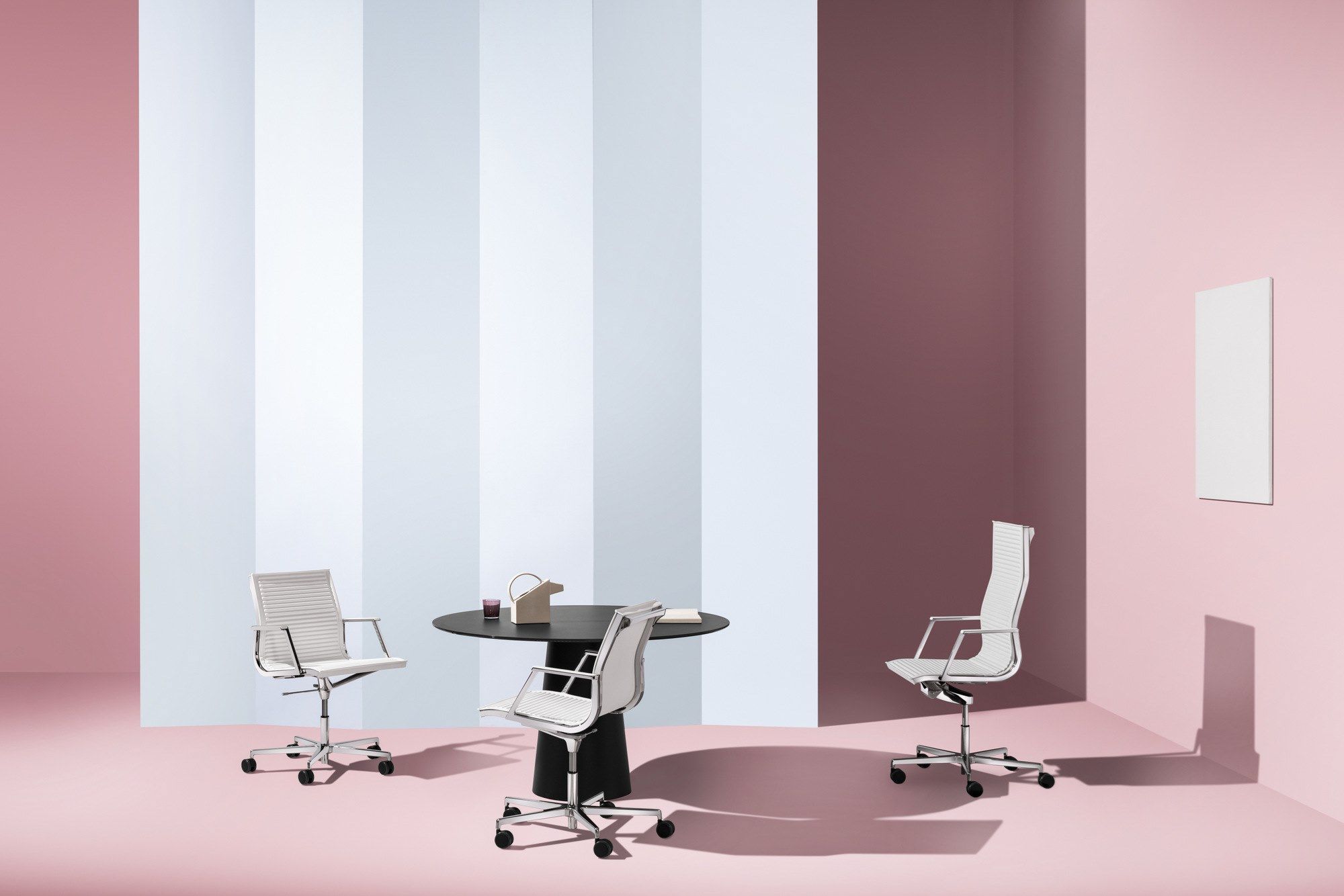 5-спицевое вращающееся офисное кресло с колесами Luxy Nulite ARCH-00039867 - Вид №1