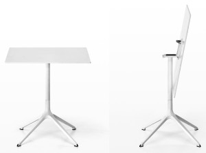 Квадратный стол с откидным верхом из литого алюминия