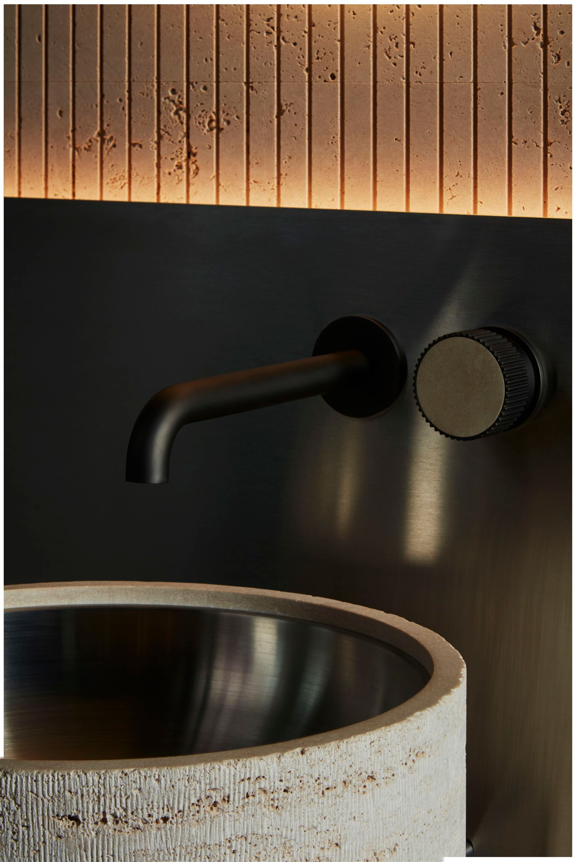 Круглый мраморный подвесной умывальник Salvatori The Small Hours ARCH-00128427 - Вид №1