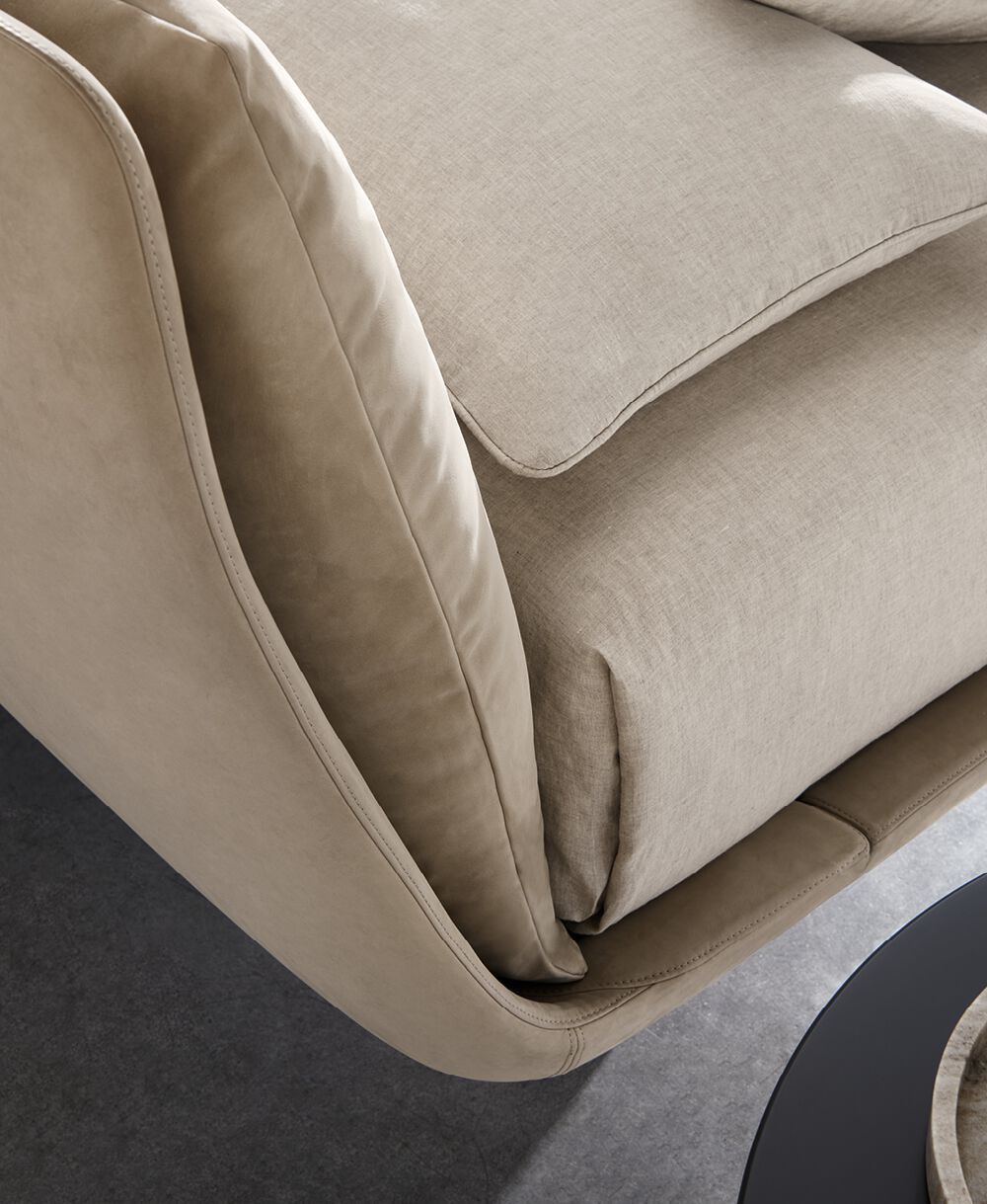 Кожаная двуспальная кровать с мягким изголовьем Twils Biggie ARCH-00002538 - Вид №2