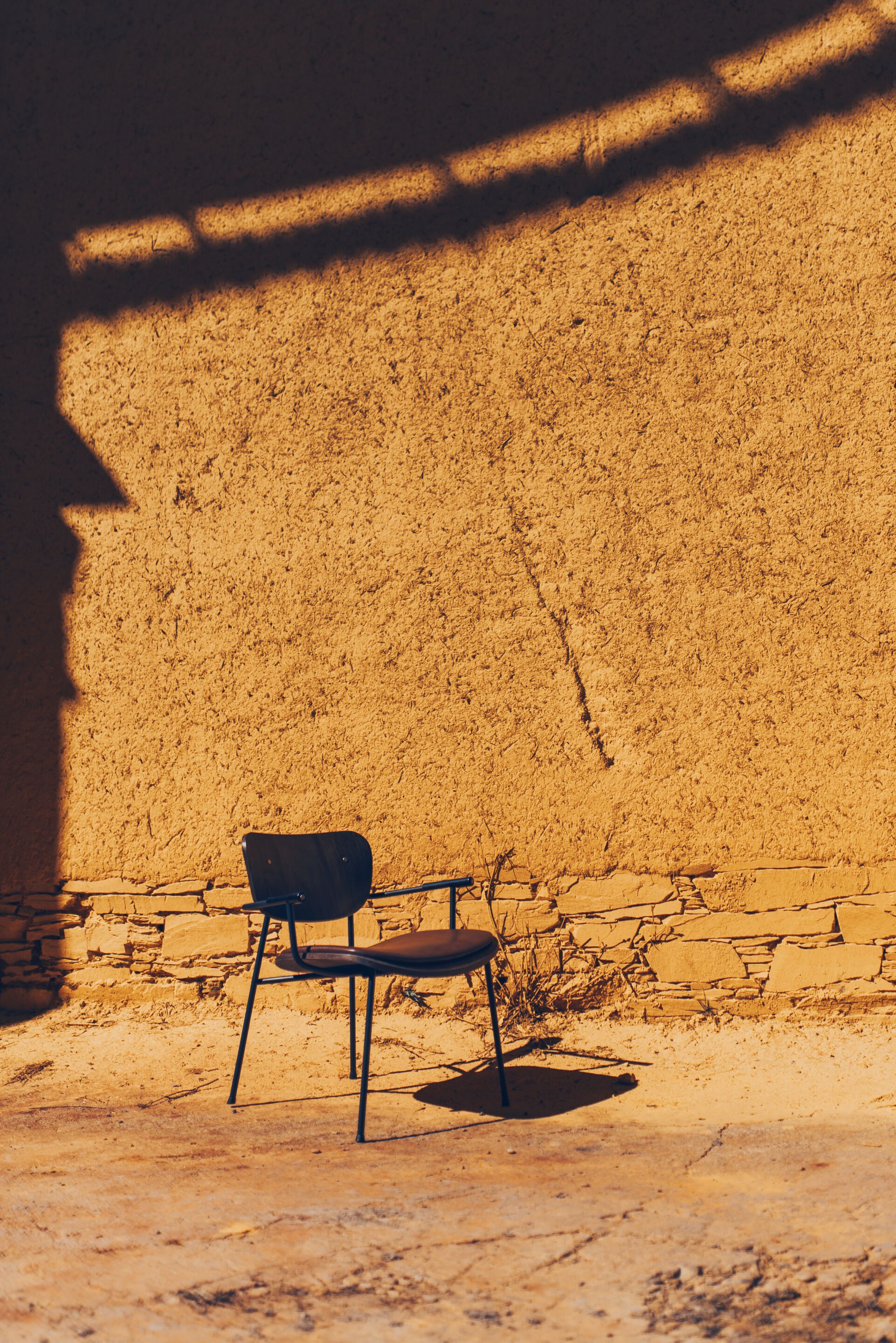 Деревянный стул с подлокотниками KVN Design Furniture Nomadic ARCH-00141581 - Вид №2