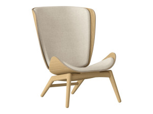 Кресло с высокой спинкой