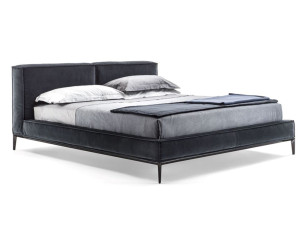 Тканевая кровать с мягким изголовьем