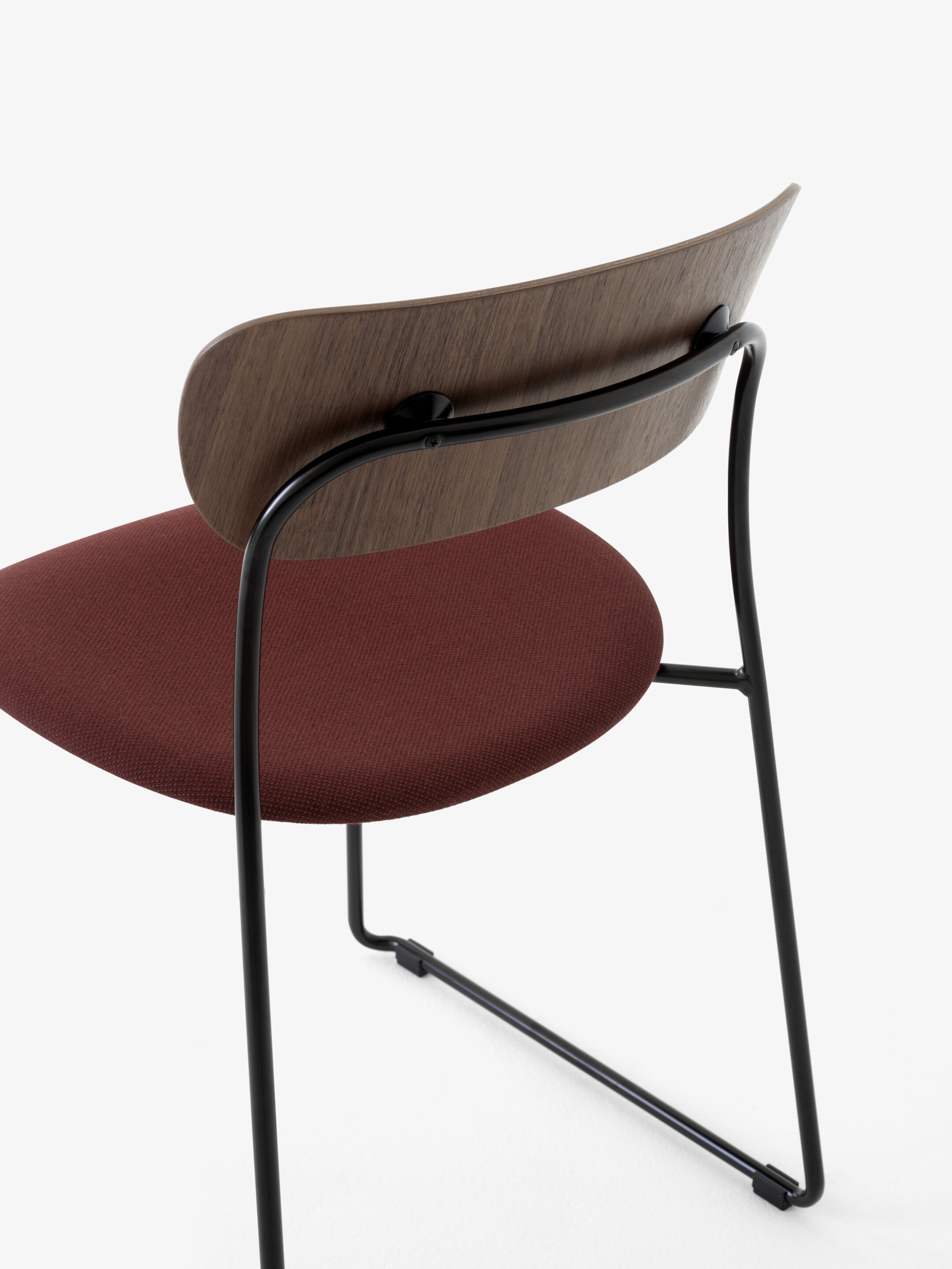 Деревянный стул сани с мягким сиденьем &Tradition Pavilion ARCH-00124210 - Вид №1