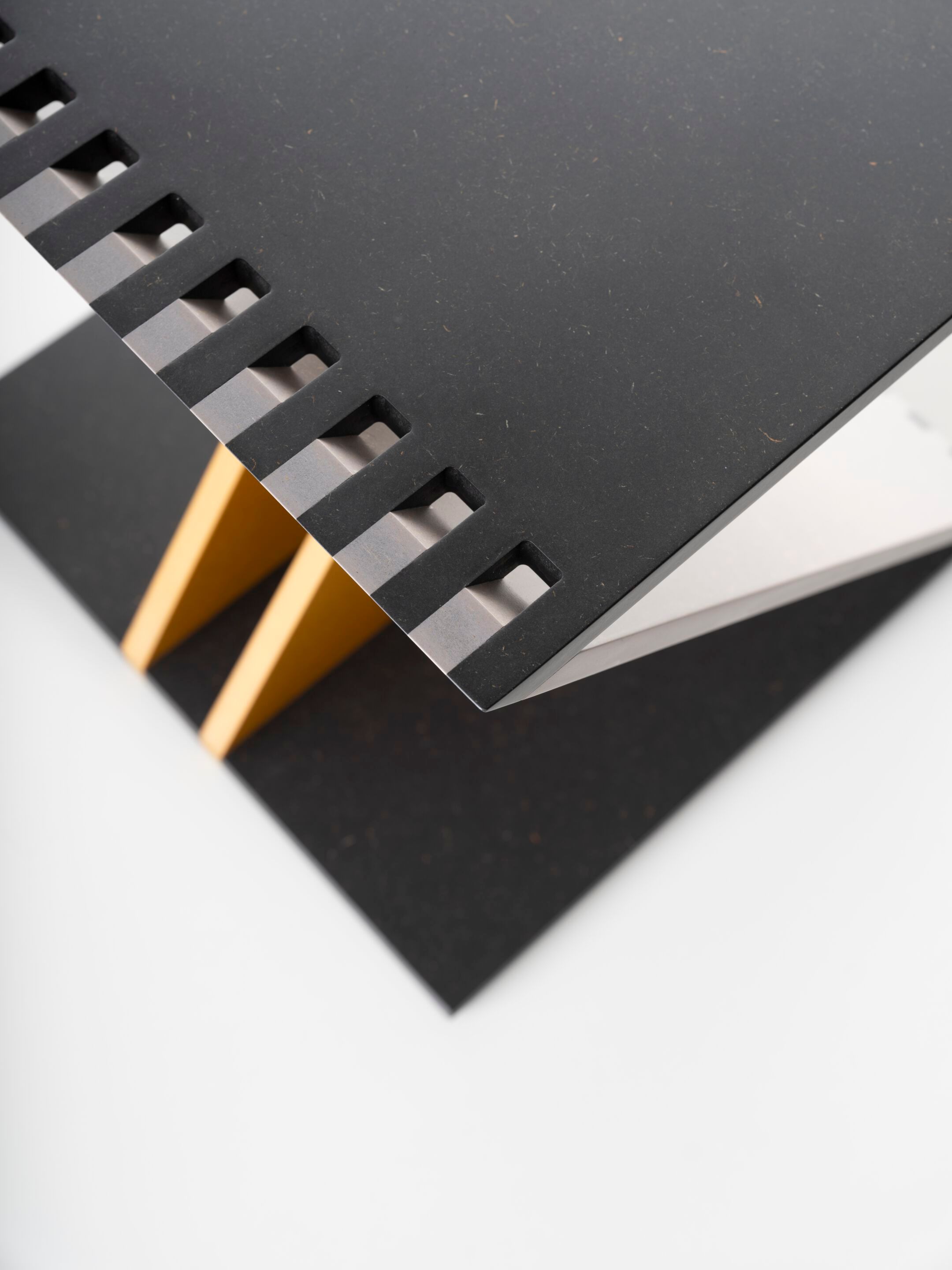 Низкий стул в Valchromat® Alias ZETA STOOL ARCH-00010532 - Вид №1