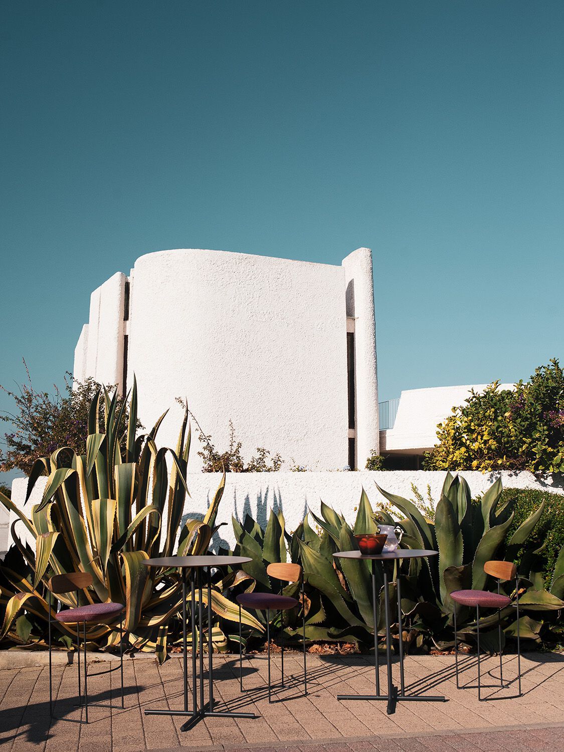 Высокий круглый садовый стол из HPL и металла Potocco Graphic ARCH-00127160 - Вид №4