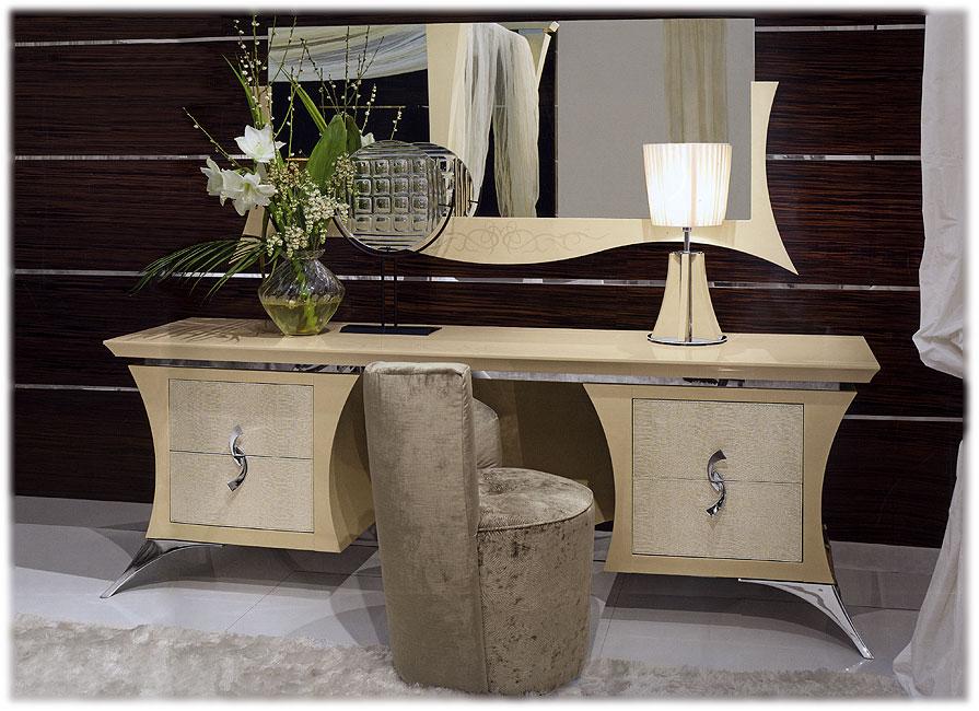 Туалетный столик  REDECO 1119 CHARME