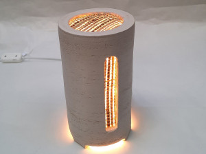 Керамическая настольная лампа ручной работы