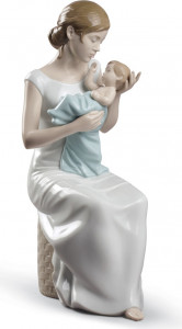 10669067 LLADRO Фигурка Lladro "Нежная колыбельная" 11х30см Фарфор