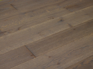 Биосовместимый трехслойный деревянный пол