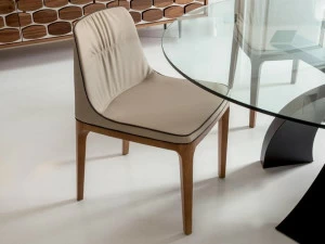 Tonin Casa Мягкое кожаное кресло Mivida