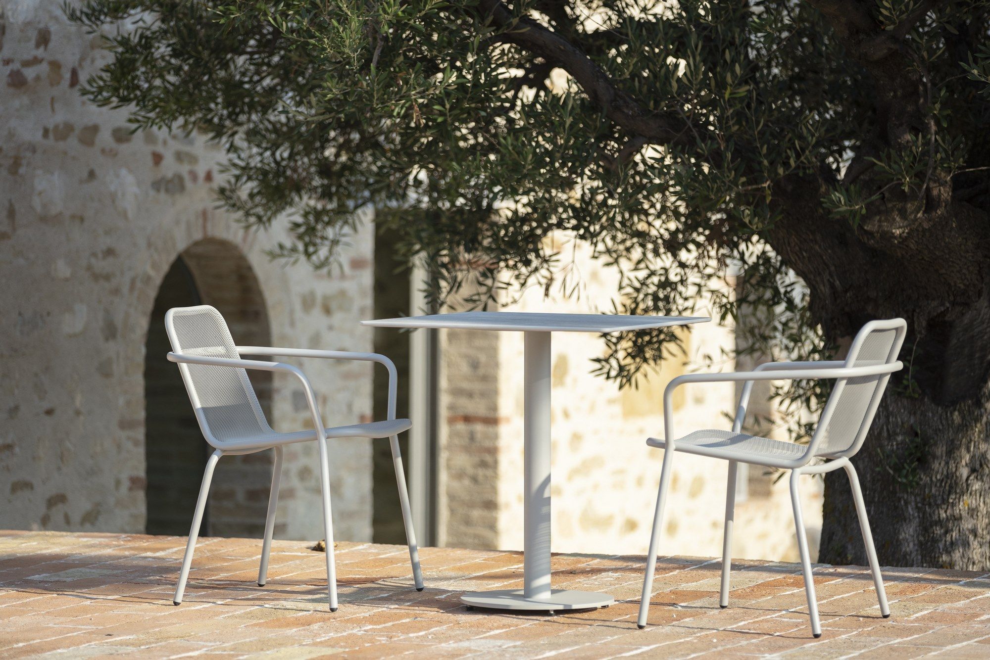 Квадратный стол Todus Branta ARCH-00037266 - Вид №2