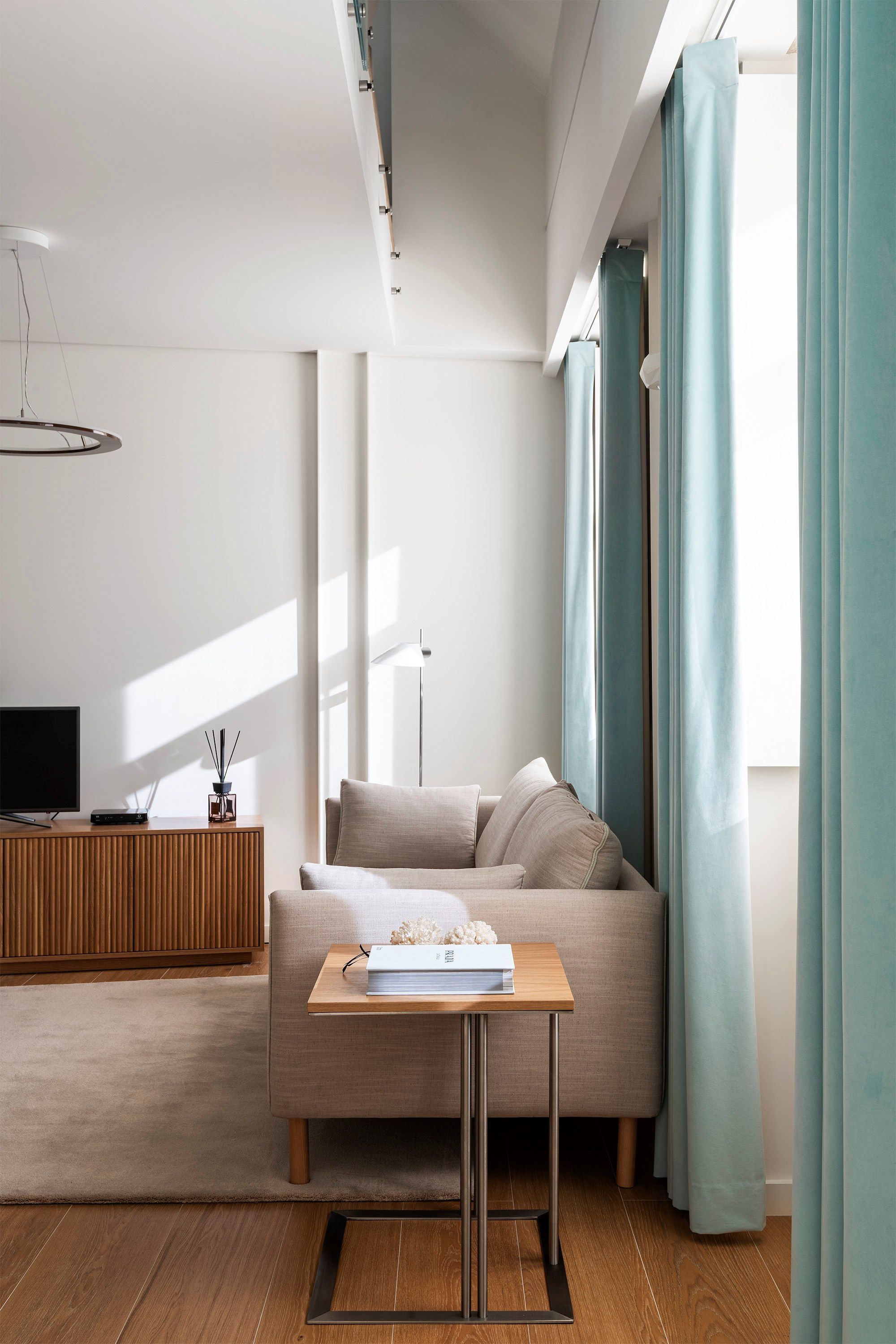 Латунный квадратный журнальный столик Stylish Club Louise ARCH-00054822 - Вид №9