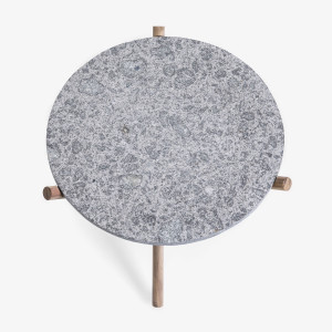 Круглый стол для сада в пеперино