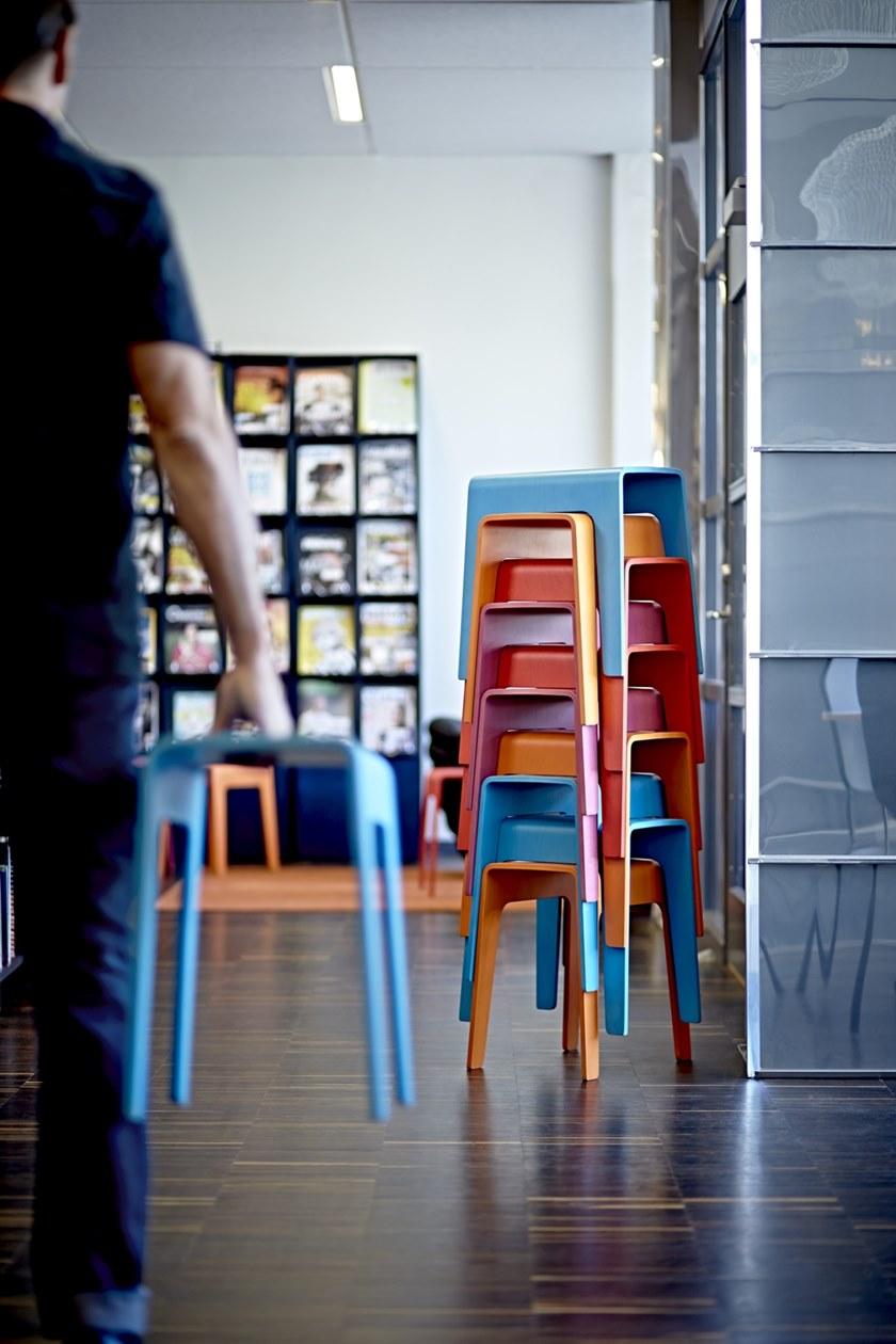 Blå Station Штабелируемый деревянный табурет Bimbo Bla Station sun-id-1459111 - Вид №13