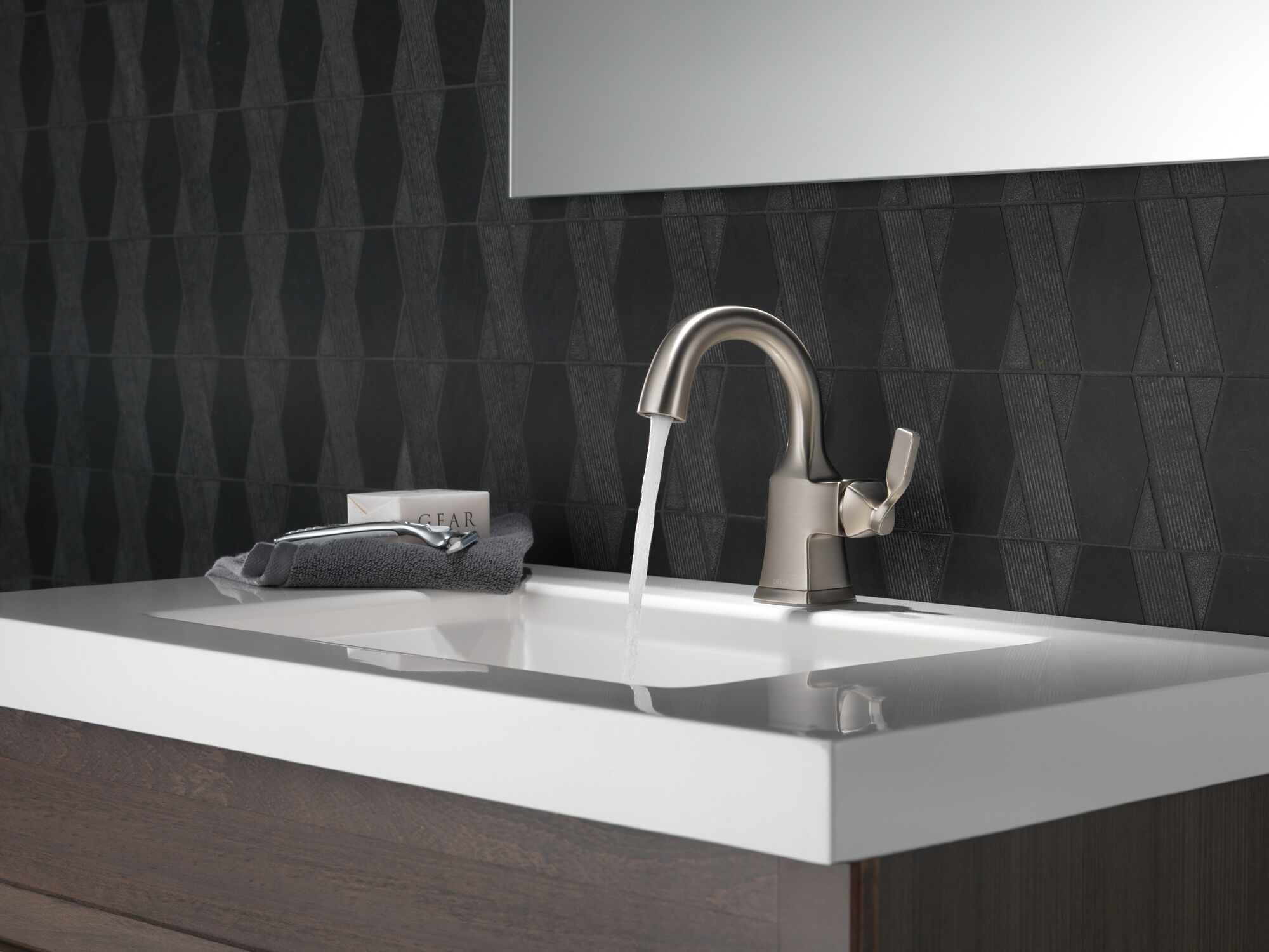 15766LF-SP Смеситель для ванной с одной ручкой Delta Faucet Delta Матовый никель Spotshield - Вид №4